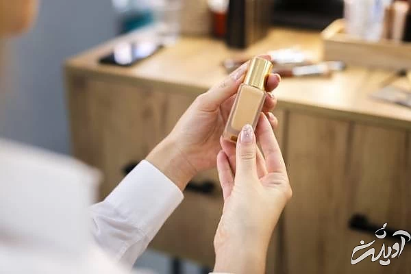 مراحل زیرسازی آرایش صورت کرم زیرسازی آرایش